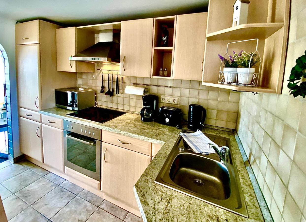 Gemuetliche Ferienwohnung Sagard Exterior foto